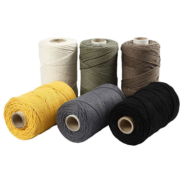 Šňůra na macrame 2 mm x 198 m