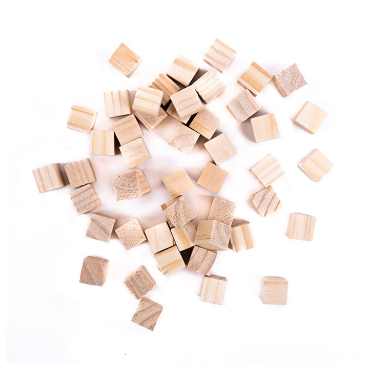Přírodní dřevěné kostky 15x15 mm / Sada 49 kusů