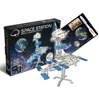 Kovová vesmírná stanice NASA 230 ks