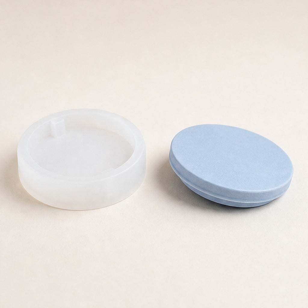 Pružná silikonová forma na odlévání bytových dekorací – viečko na dózu – ⌀ 8,3 × 1,5 cm