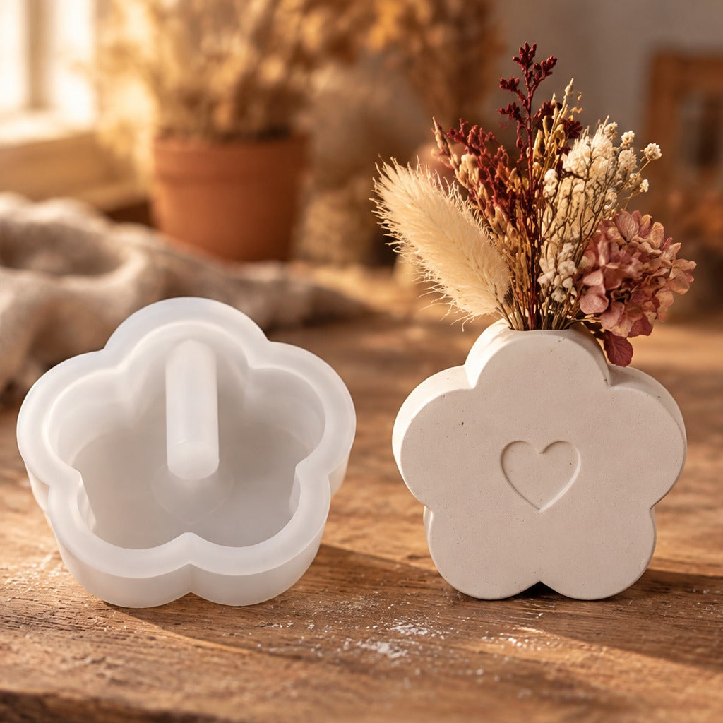 Silikonová forma na odlévání mini váziček na sušené květiny – květ – 6,1 × 5,9 cm