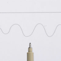 Technické pero SAKURA Pigma Micron 08 – 0.50 mm / světle šedá