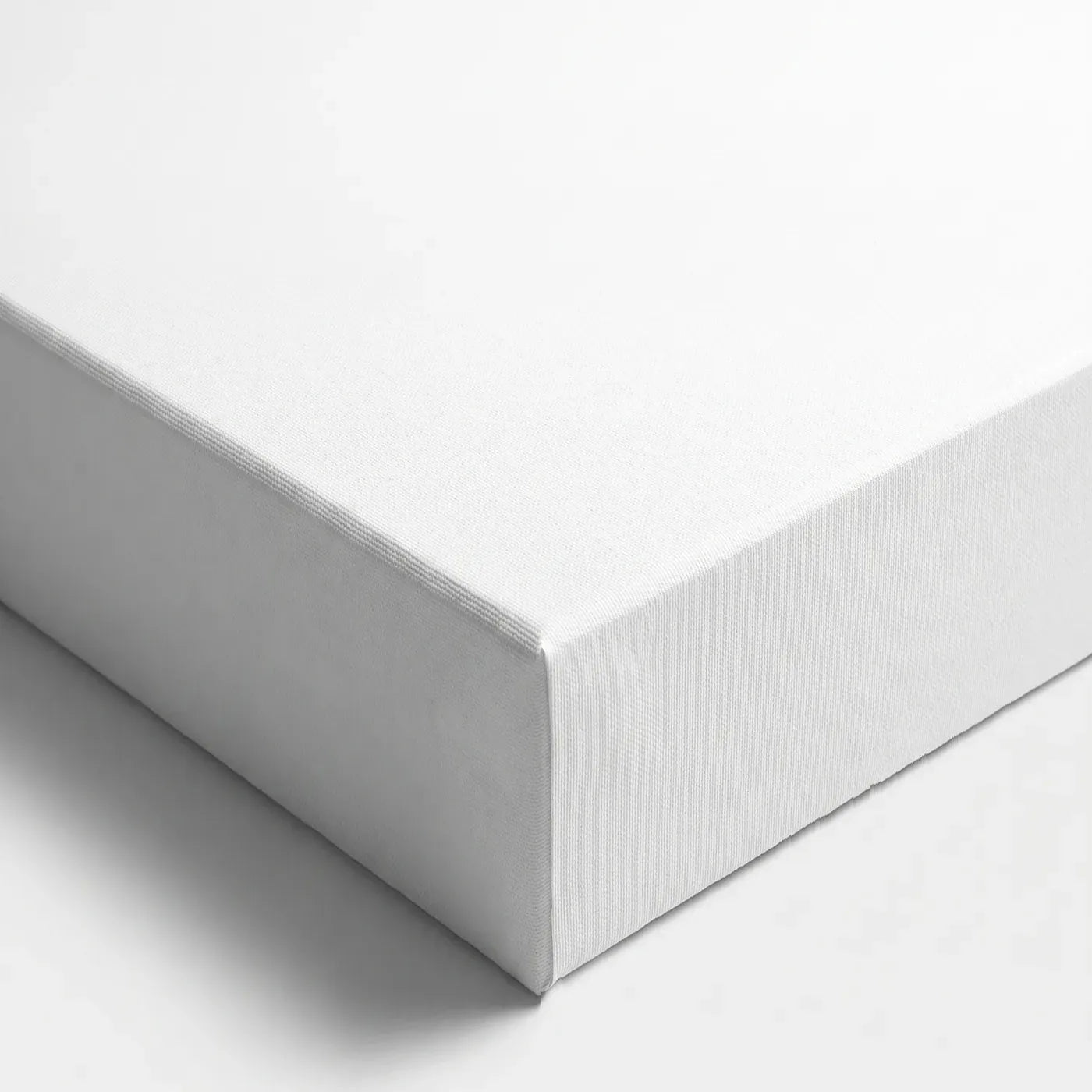 Roh plátna 3D+ zepředu — bílý, dvojitě našepsovaný povrch a bok o hloubce 5,8 cm